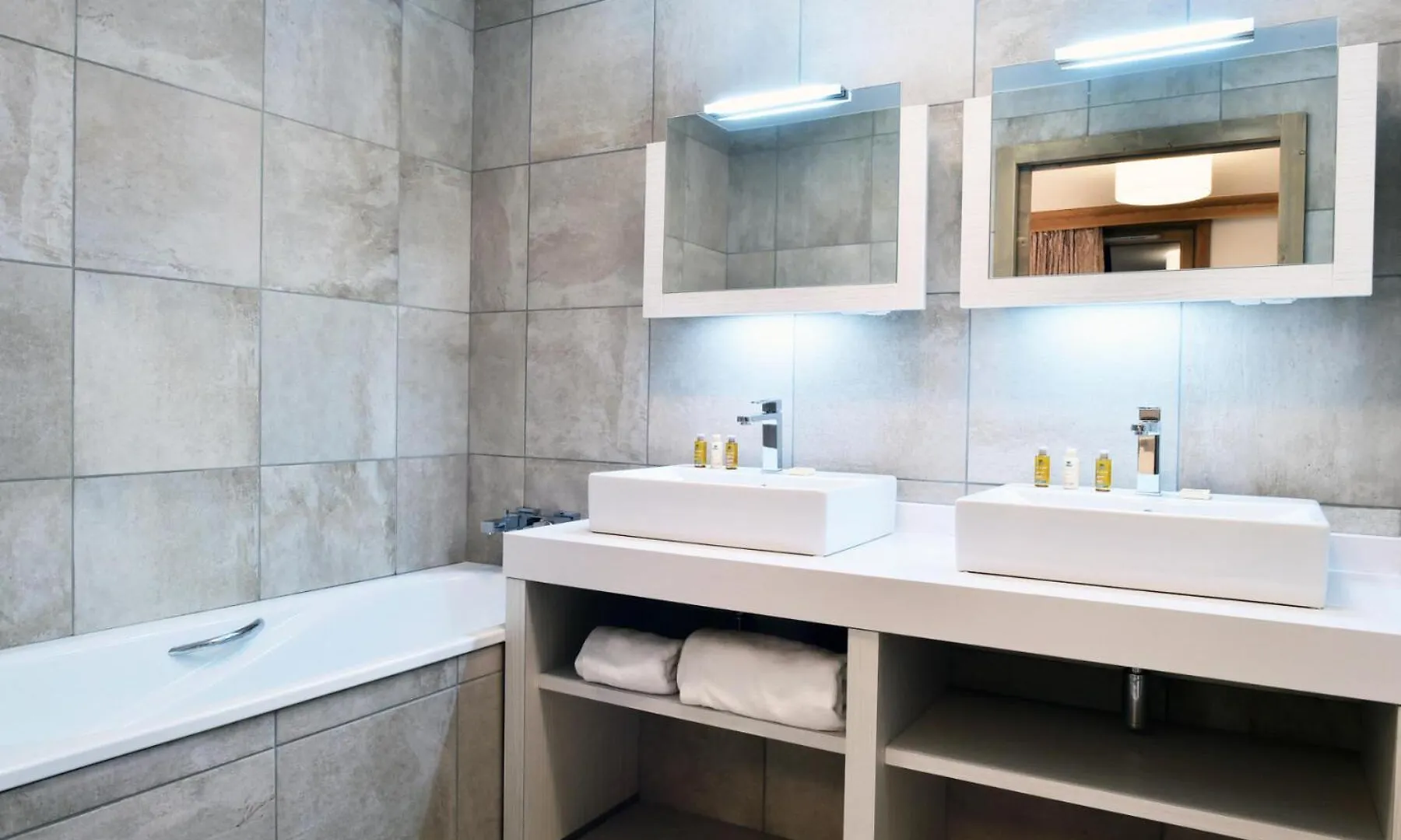 Residence Carre Blanc - 2 Pieces Pour 2 Personnes 084 Courchevel 0*,  France